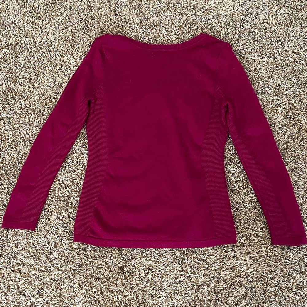 Cache Sweater - Picture 2 of 4